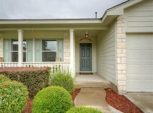 209 Tolcarne Dr, Hutto, TX 78634