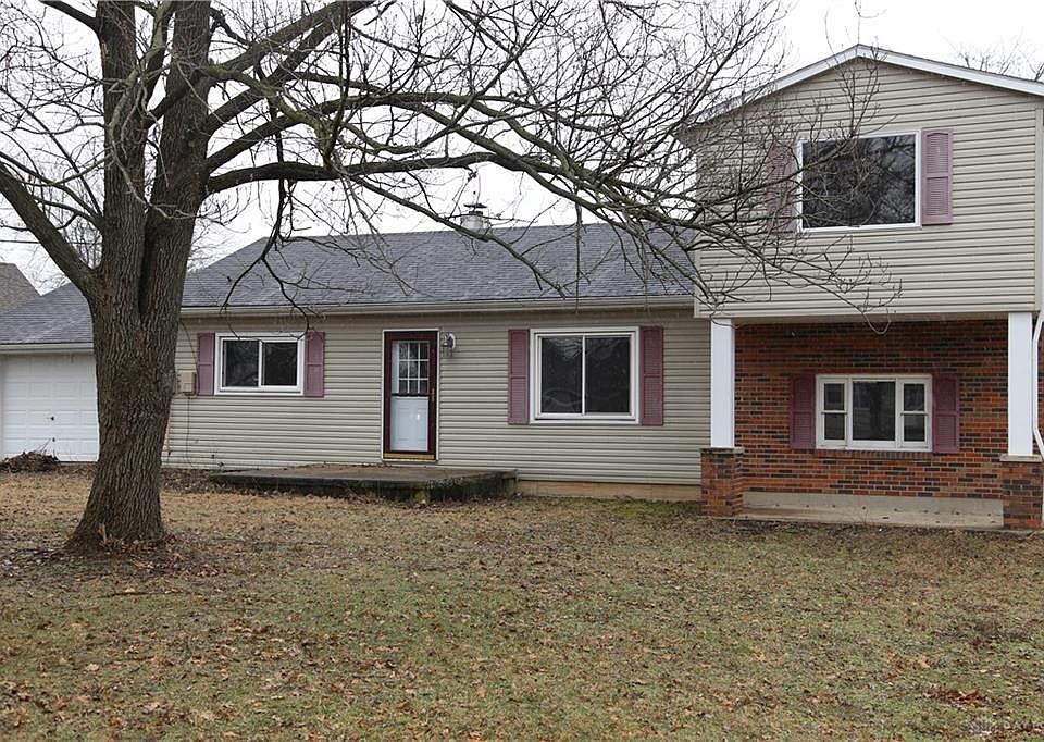 1st image of 602 W Crescent Dr