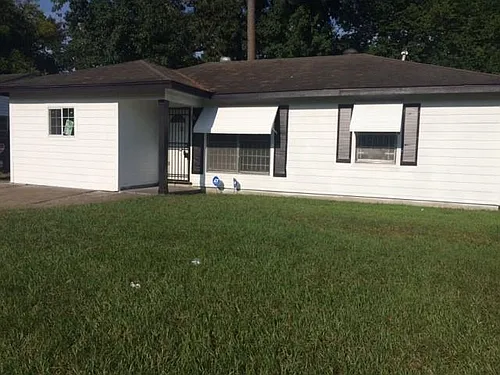 10112 Homestead Rd Photo 1