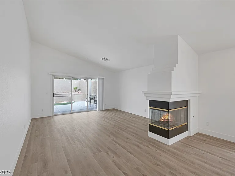 8249 Peaceful Canyon Dr — Photo 13