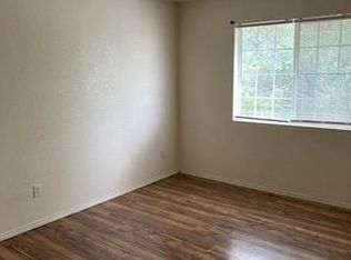 4301 July Dr UNIT B, Eastman, GA 31023