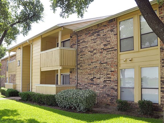 Wintergreen Place Apartments Exterior