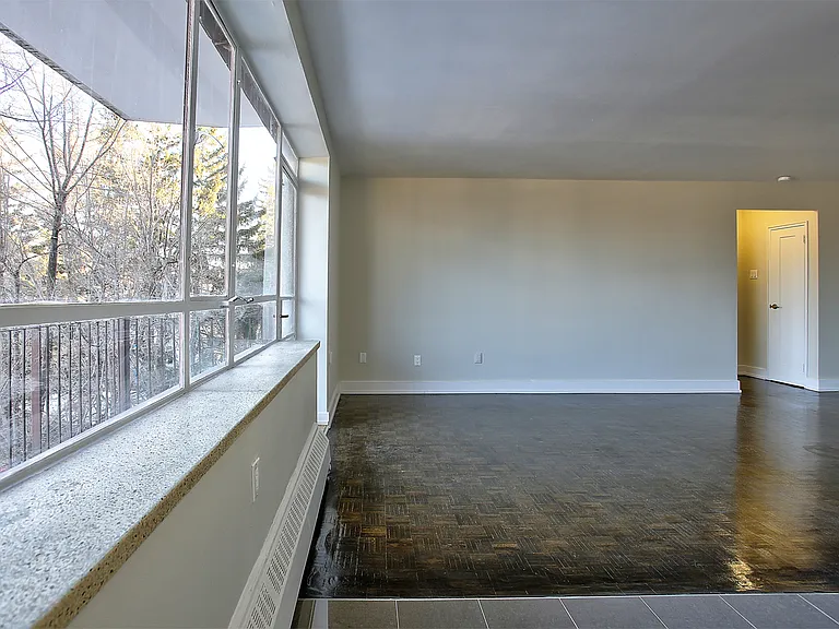 806 Kennedy Rd — Photo 41