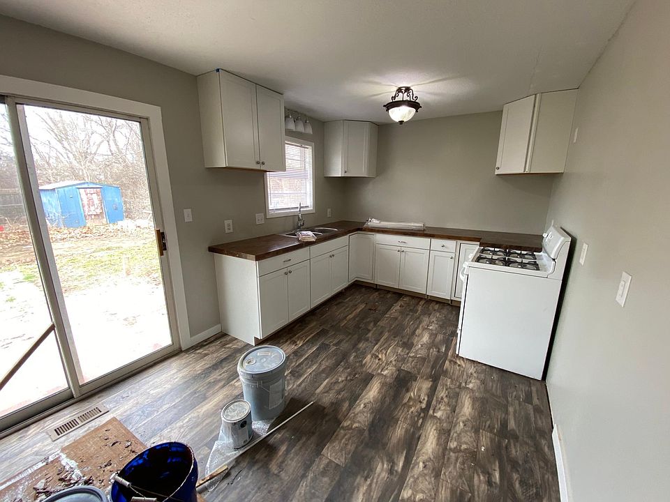 1st image of 2704 Nassau Ave