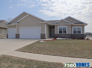 4321 Carpenter Rd NE, Cedar Rapids, IA 52411