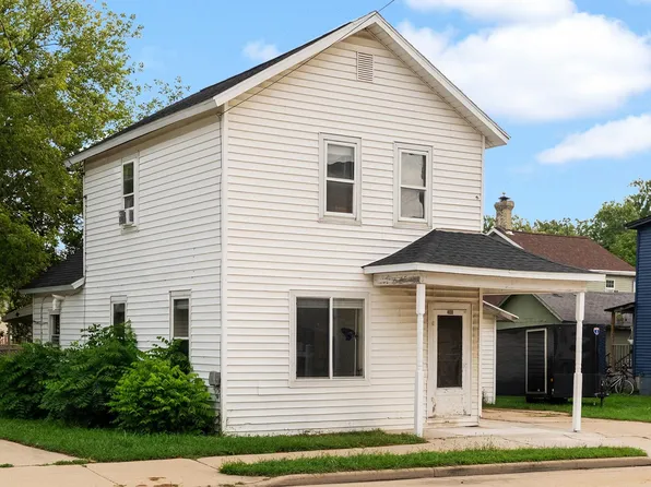 408 W Fulton St, Edgerton, WI 53534