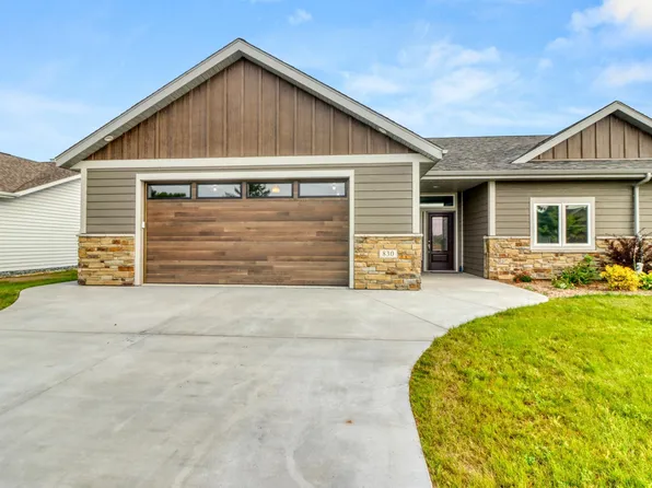 830 Lake Forest Cir, Detroit Lakes, MN 56501