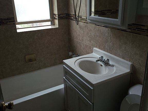 4th image of 7319-21 Ridgeland E Place 2a 1736 #73-38
