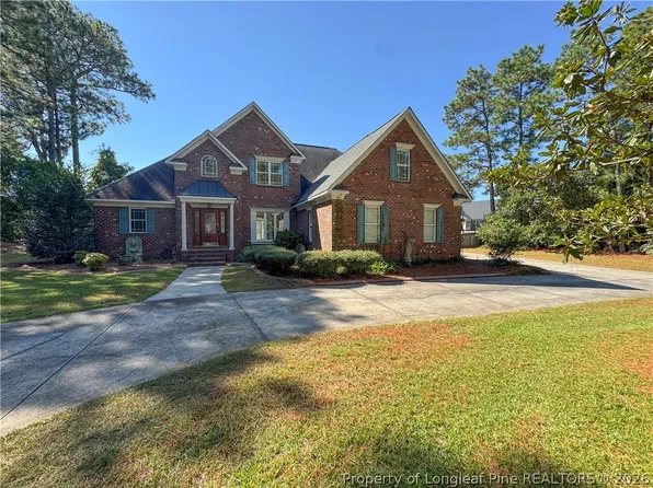 6407 Countryside Dr, Fayetteville, NC 28311