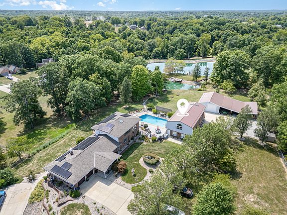 4th image of 741 Rickey Ln