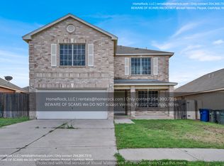 524 Gandara Dr, Laredo, TX 78043
