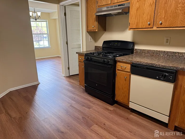 1102 Stony Brook Way — Photo 5