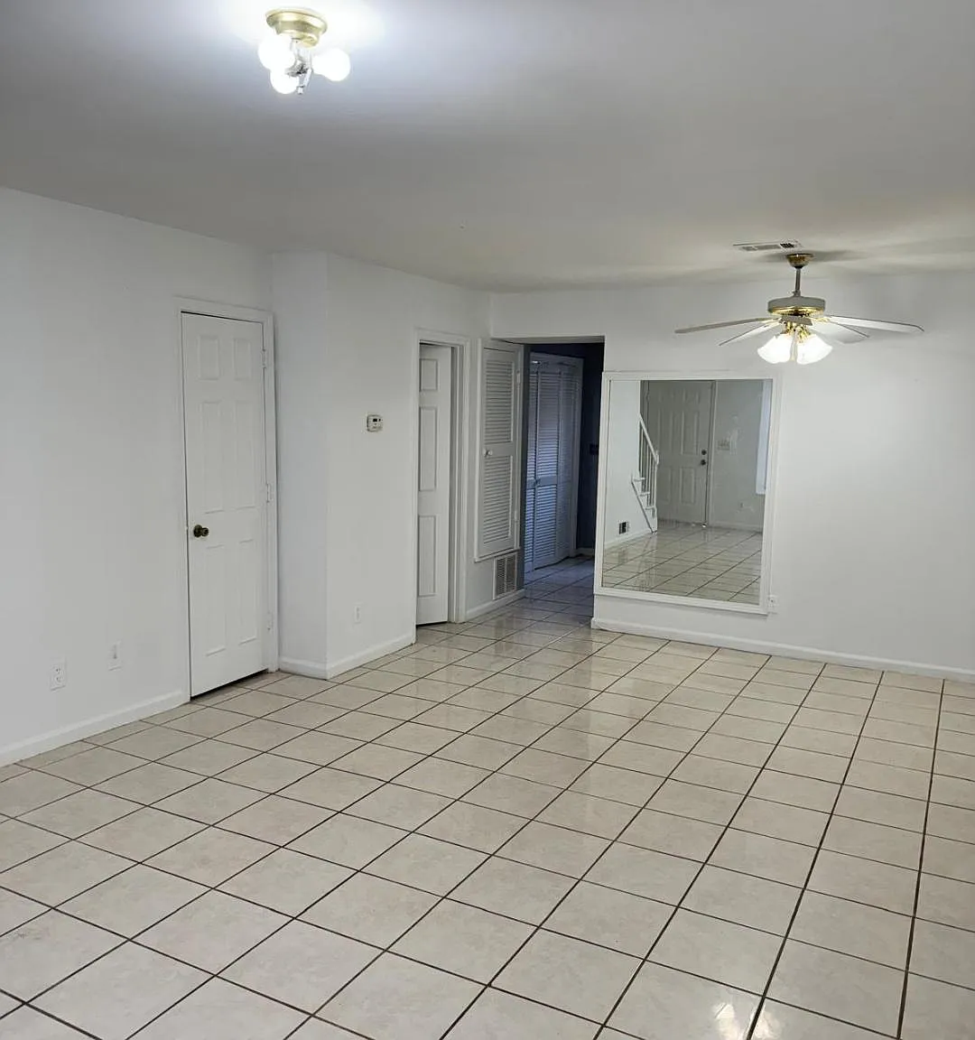 2 bed, 2.5 bath, $1,799 — Photo 2