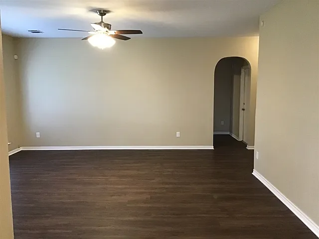 1703 Oak Valley Dr — Photo 7
