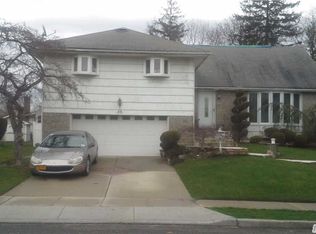 26 Norton Dr, Roosevelt, NY 11575