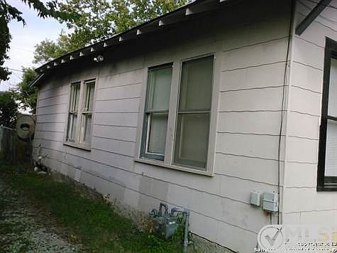 2nd image of 1019 Capitol Ave