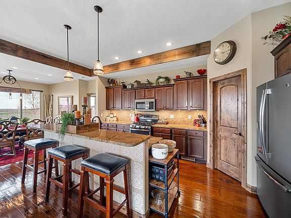 3rd image of 6515 O Avenue Pl