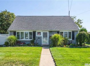 115 Belmill Rd, Bellmore, NY 11710