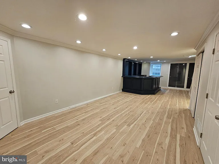 750 E Marshall St #611 — Photo 20