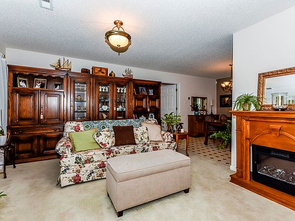 2nd image of 1327 S Wingate Way