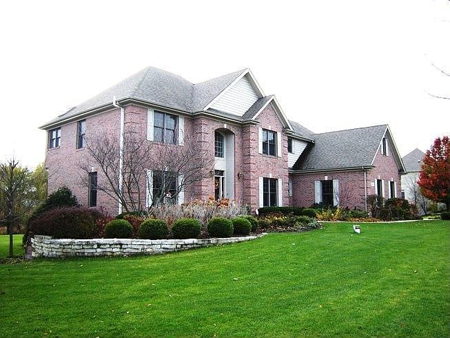 2nd image of 40W787 Campton Woods Dr