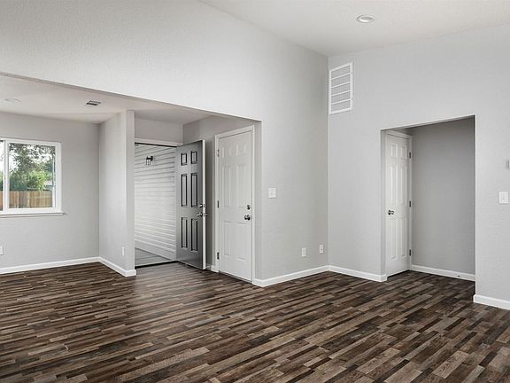 5th image of 9479 Orchid Ln