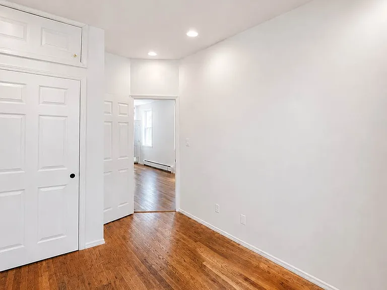 536 Ralph Ave #2L — Photo 13
