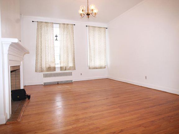 4th image of 173 Belmont Ave
