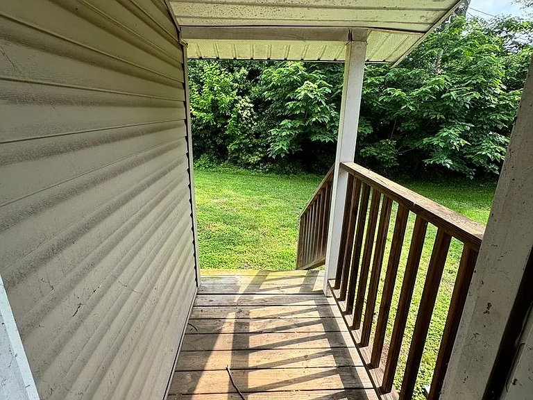 111 Shull St — Photo 11