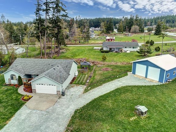 3rd image of 826 Saratoga Way