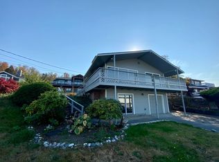 6928 Holeman Ave, Blaine, WA 98230