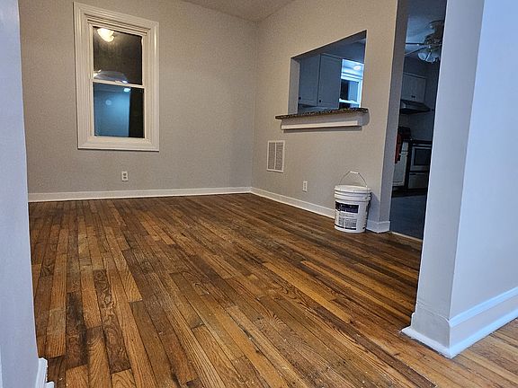 5th image of 933 Hardenbrook Ave
