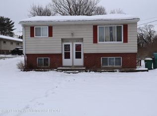 2174-2176 Meadowlawn Dr, Holt, MI 48842