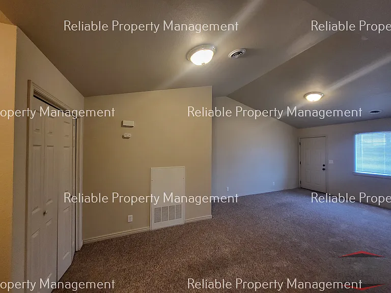 196 Stockham Blvd #D — Photo 3