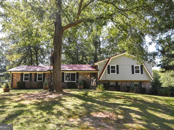 129 Creek Cir, Stockbridge, GA 30281