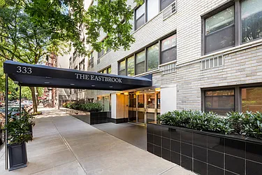 333 East 75th Street in Lenox Hill