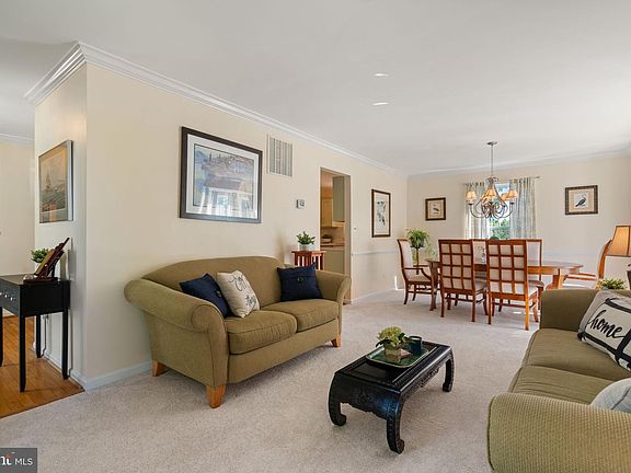 4th image of 3904 Red Bird Ln