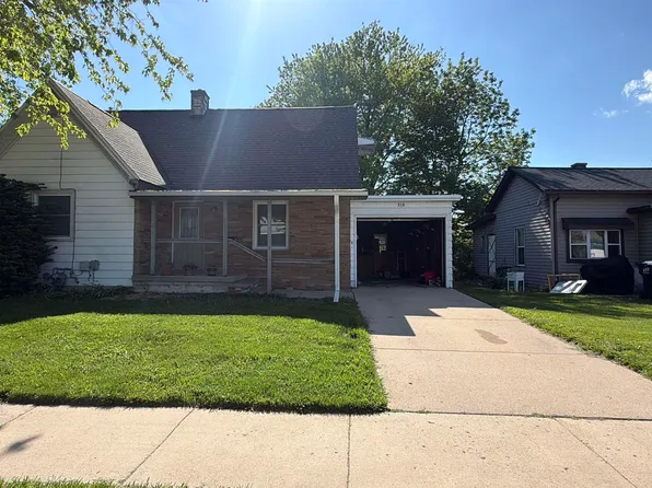 210 S Hubbard St, Horicon, WI 53032