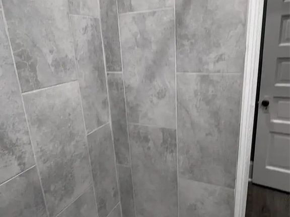 4th image of 1545 W Market St #2