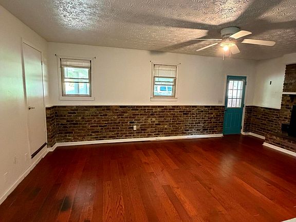 5th image of 46 Wendall Ln