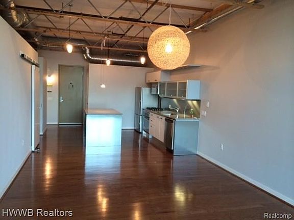 5th image of 111 N Main St Unit 20