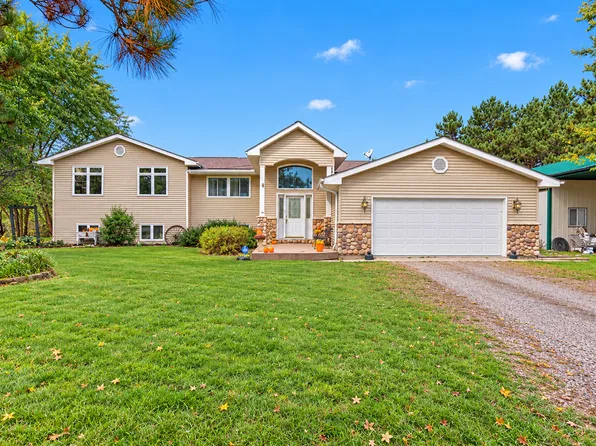 24358 Riverbank Ln NW, Isanti, MN 55040