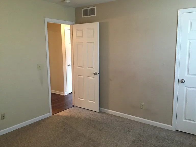 6328 Sunnybrook Ln — Photo 12