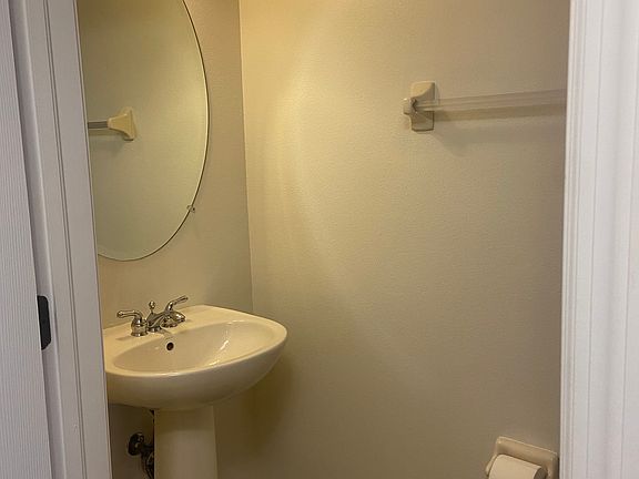5th image of 2757 Birchcreek Dr