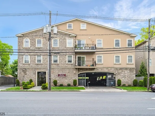 736-742 Westfield Ave #11, Elizabeth City, NJ 07208