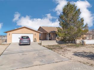 22686 Roundup Way, Apple Valley, CA 92308