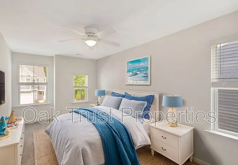 500 Trotters Ln — Photo 22