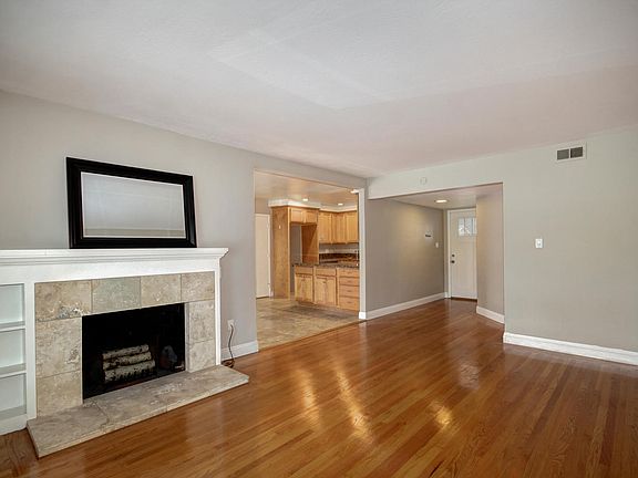 3rd image of 4707 Melvin Dr