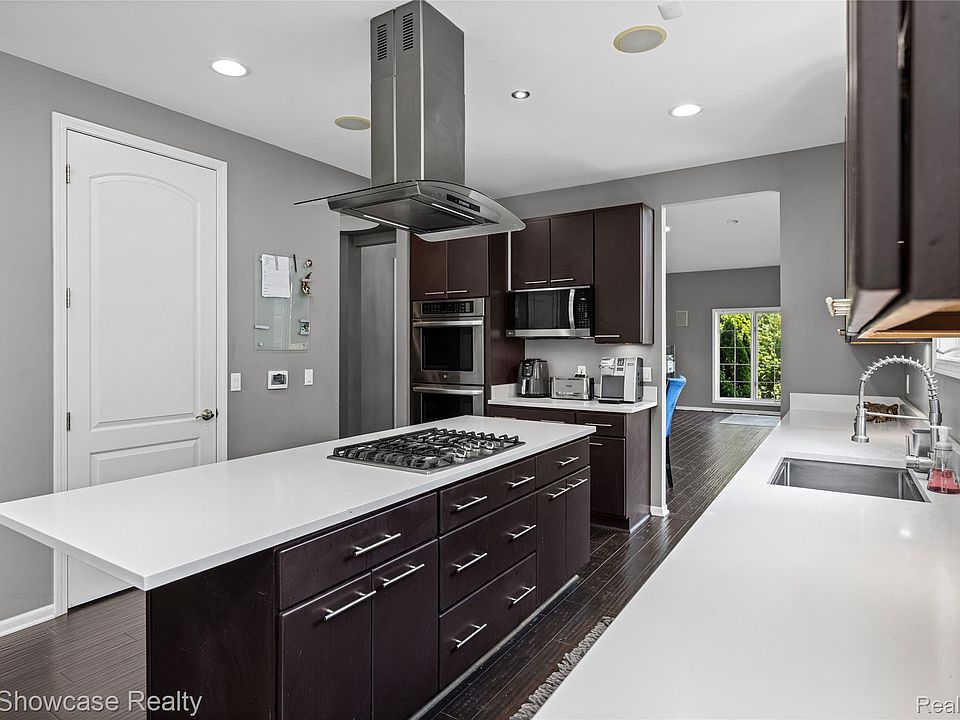 5608 Pembrooke Xing, photo 16
