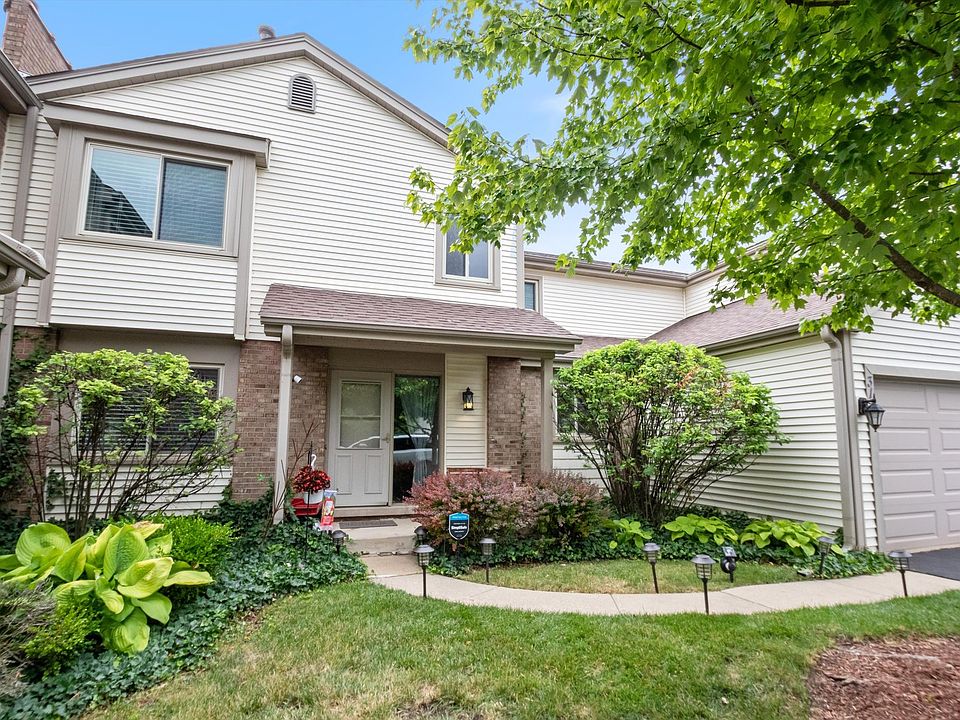 1st image of 313 E Forest Knoll Dr #313